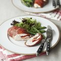 Chicken stuffed with red pepper & goat's cheese