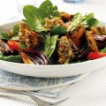 Spinach, cherry tomato & red onion salad with warm pesto wholegrain croutons