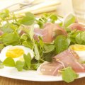 Ham, egg & pea shoot salad