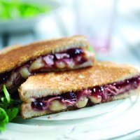 Croque monsieur with cranberry & caramelised red onion chutney
