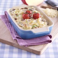 Macaroni cheese with mushrooms & leeks