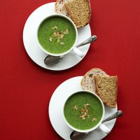 Spinach & watercress soup with walnut oil