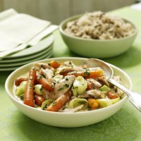 Turkey fricassee with tarragon carrots
