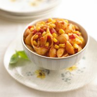 Tomato, basil & sweetcorn pasta