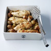 Chicken with shallots, olives & thyme