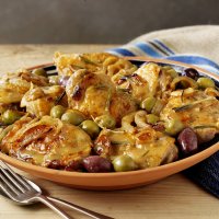 Braised Andalucian chicken in Spanish olive sauce
