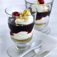 Mini cheesecakes with French glace cherry conserve