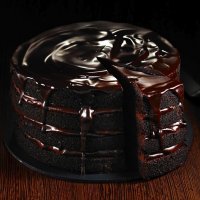 Dark chocolate layer cake
