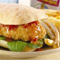 Breaded chicken sandwich with sweet chilli sauce