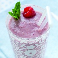 Wheaty raspberry smoothie