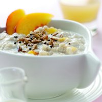 Porridge topped with fruit & seeds