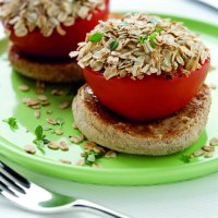 Oat-topped baked tomatoes