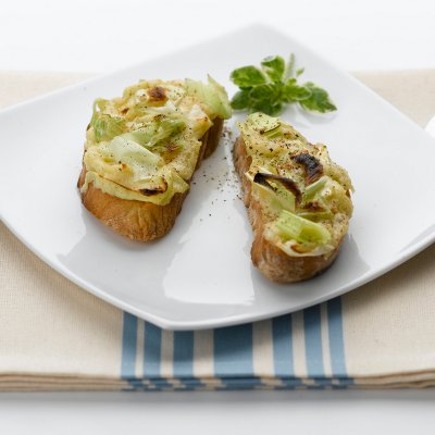Welsh leek & goats' cheese rarebit