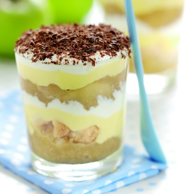Phil Vickery's apple & yogurt fool