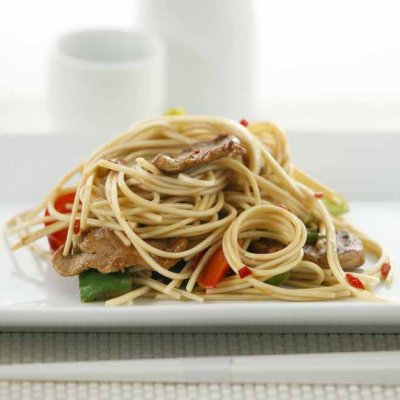 Stir-fried pork fillet with ramen noodles & chilli sesame yaki sauce