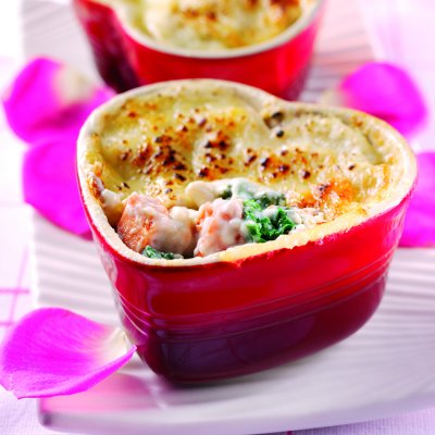 Creamy organic salmon spinach & pine nut bake