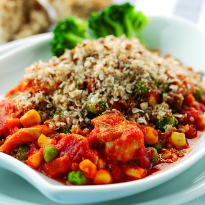 Chicken & tomato crumble