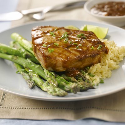 Easy-glazed tuna steaks