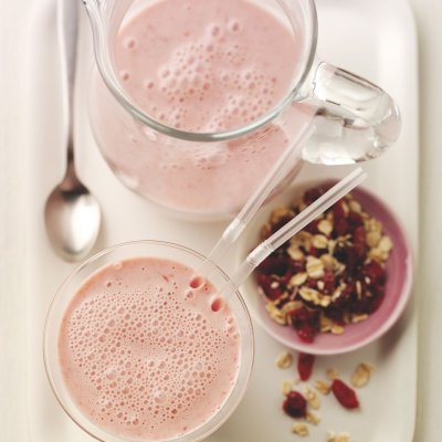 Oaty cranberry smoothie