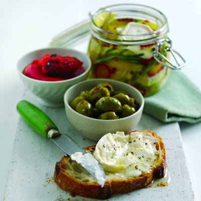 Marinated French goat's cheese mini log