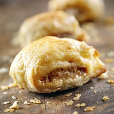 Mustard sausage rolls