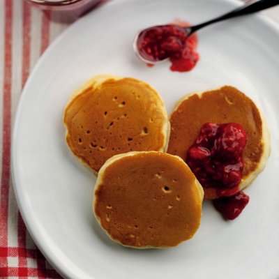 Pancakes flavoured with heather honey
