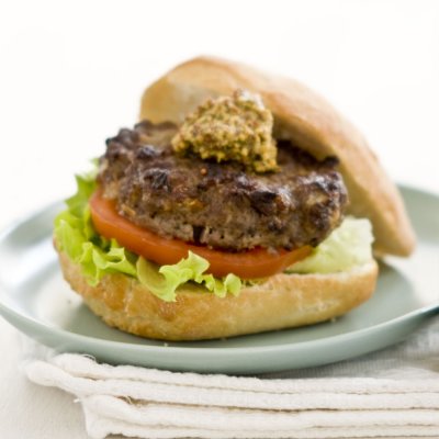 Beef Burgers with tarragon mustard