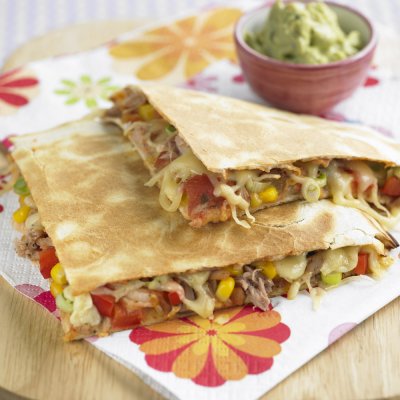 Tuna quesadillas with Edam