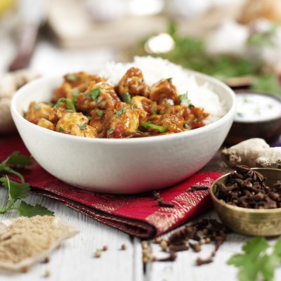 Chicken tikka masala with mint yoghurt & rice