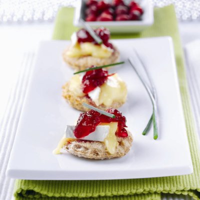 Christmas cranberry canapés